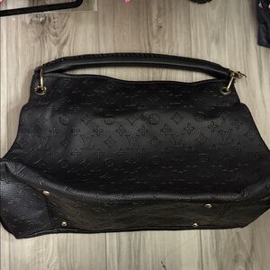 Black Designer Embossed Leather Handbag